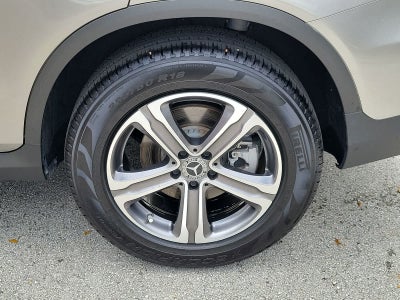 2021 Mercedes-Benz GLC 300 GLC 300