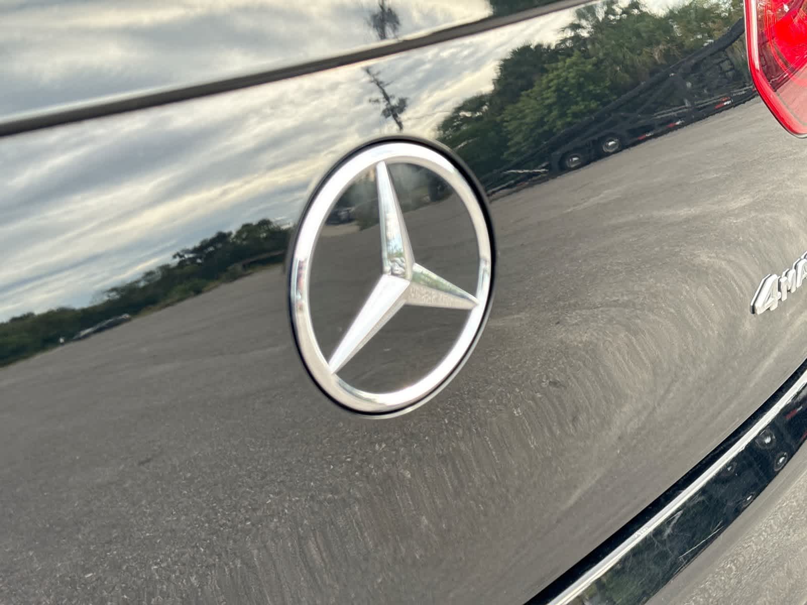 2021 Mercedes-Benz GLC 300 GLC 300