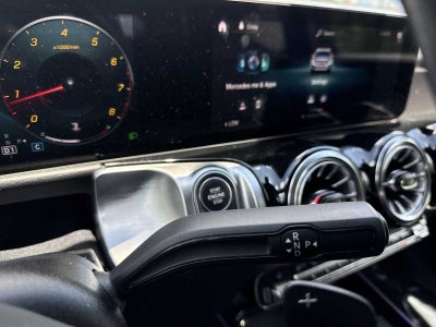 2022 Mercedes-Benz GLB 250 GLB 250