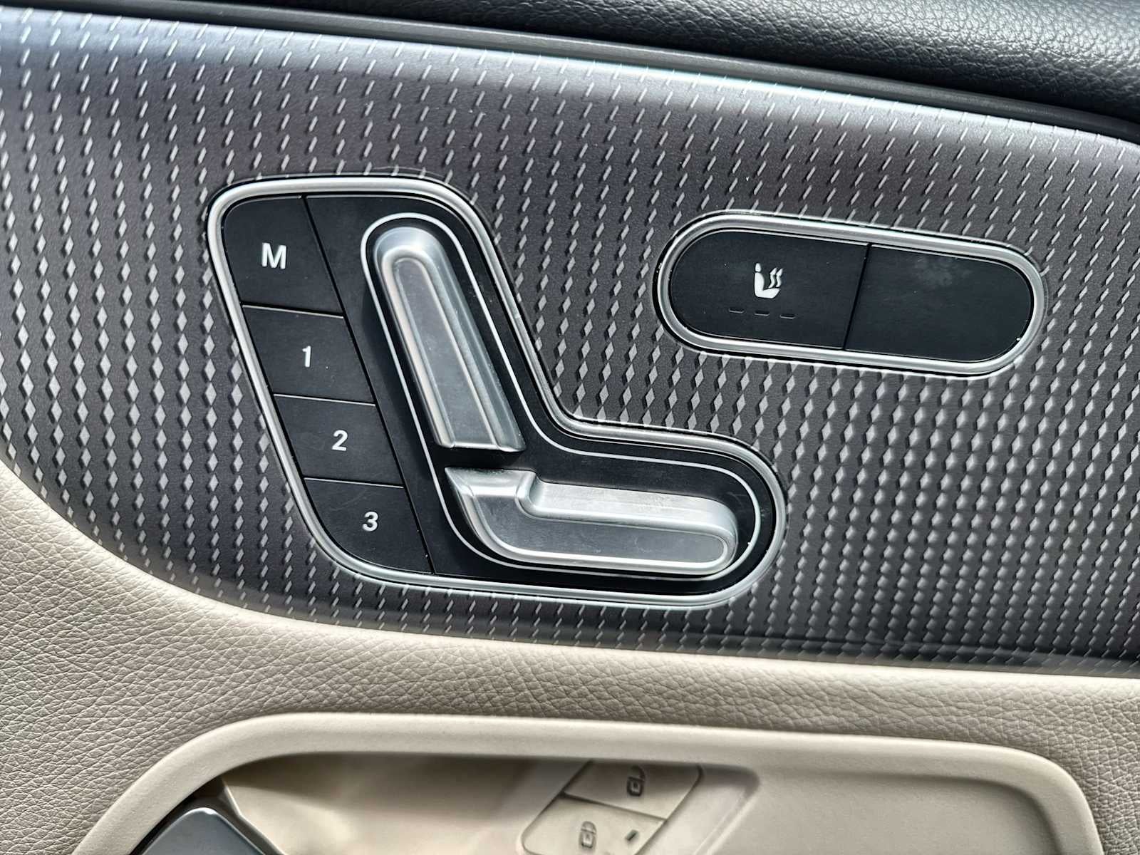 2022 Mercedes-Benz GLB 250 GLB 250