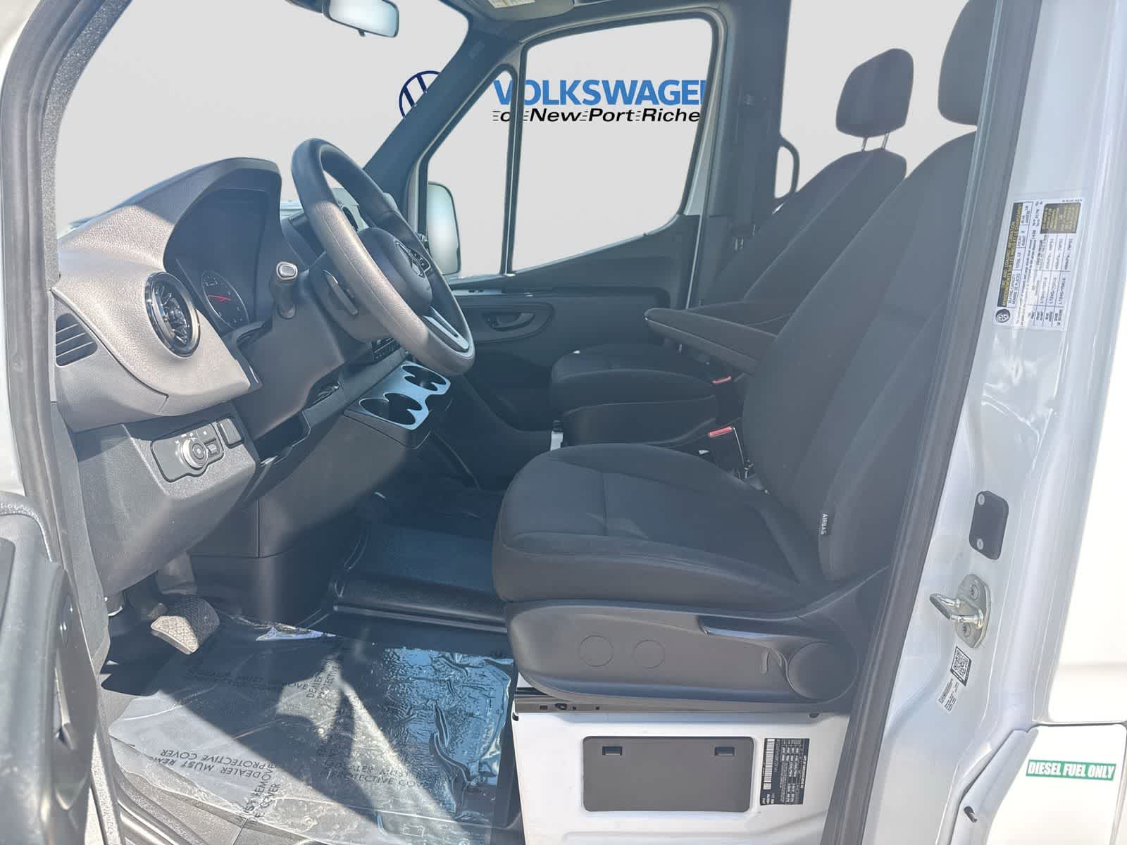2024 Mercedes-Benz Sprinter Passenger Van 2500 Standard Roof I4 Diesel 144 RWD"