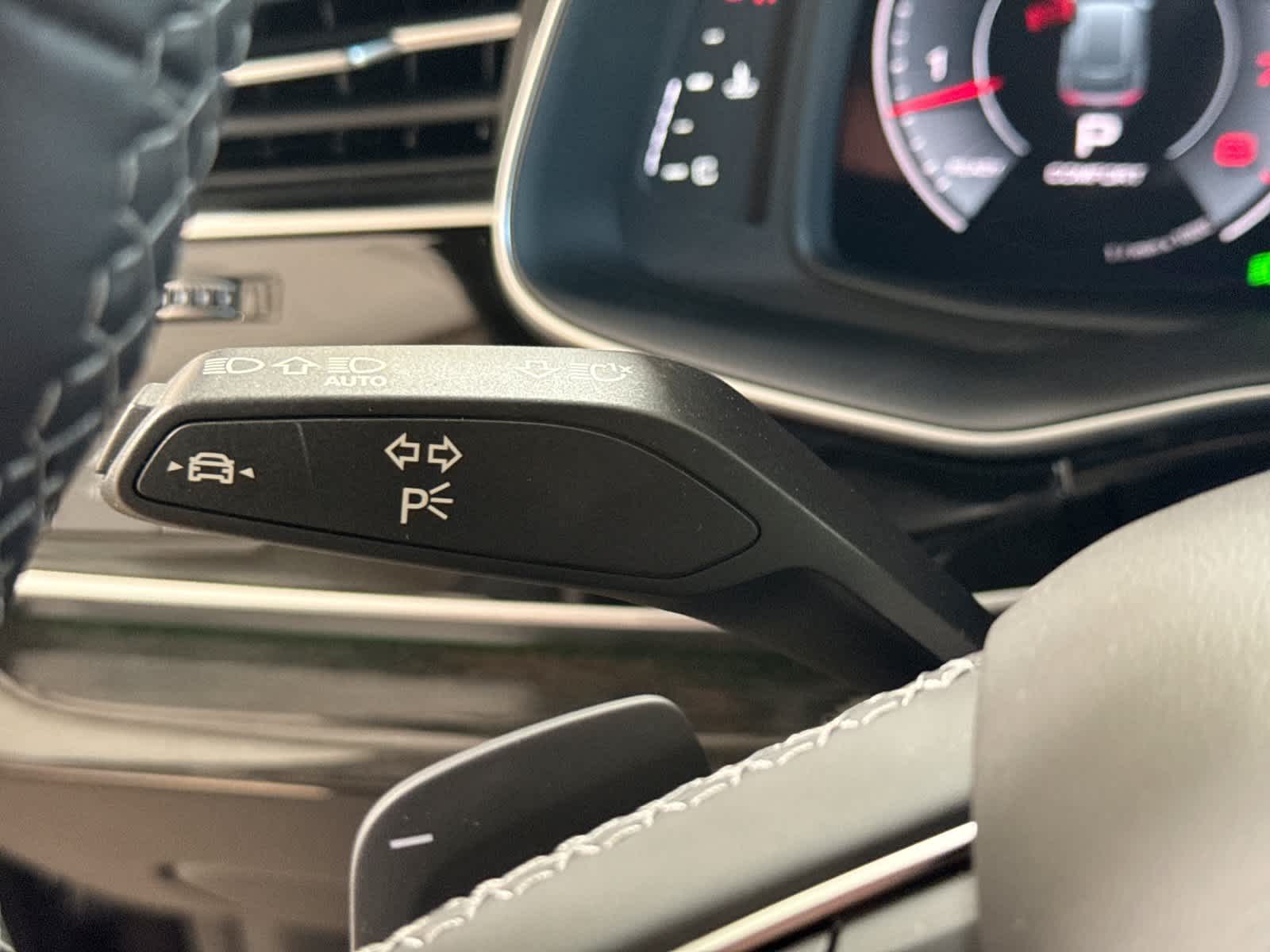 2026 Audi Q8 Premium