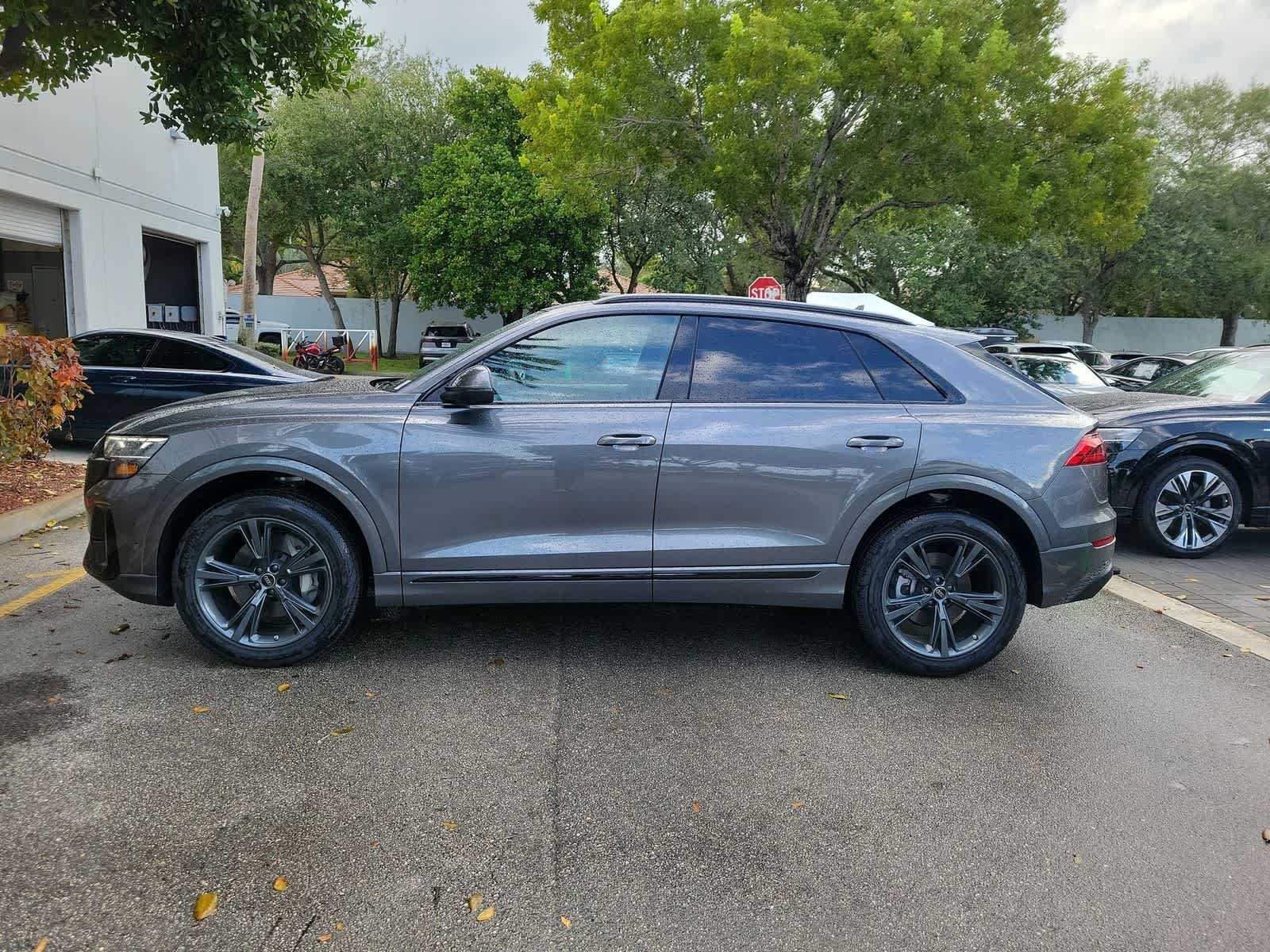 2026 Audi Q8 Premium