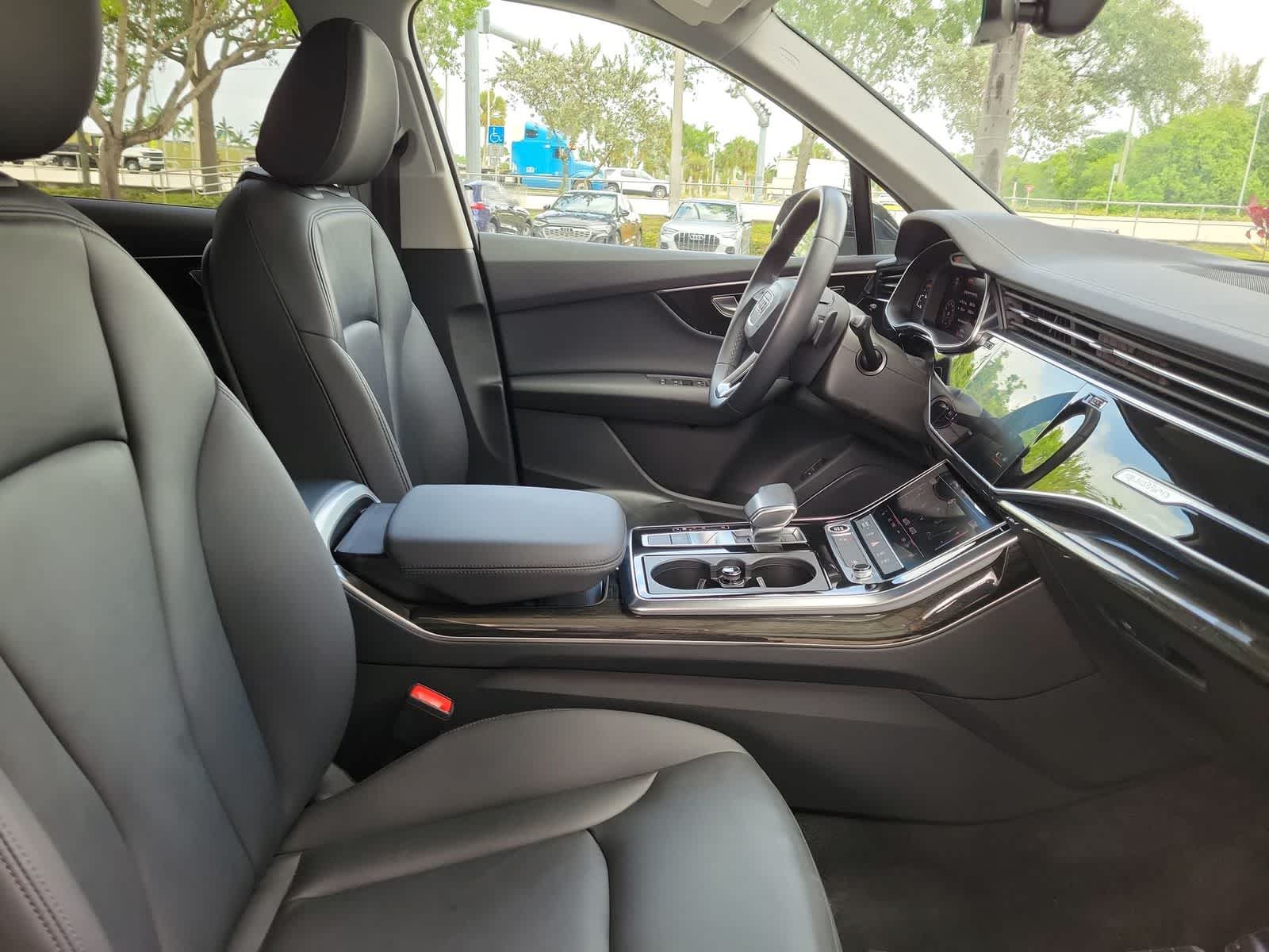 2023 Audi Q7 Premium