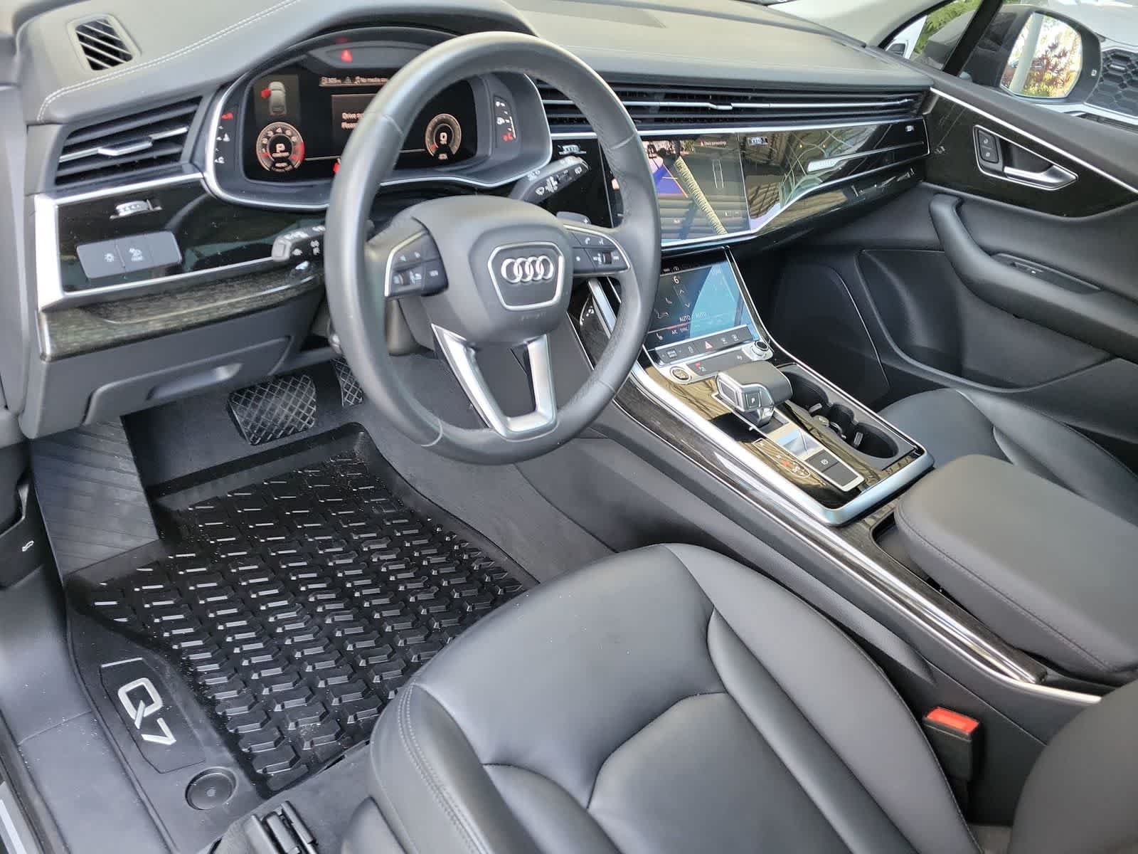 2023 Audi Q7 Premium