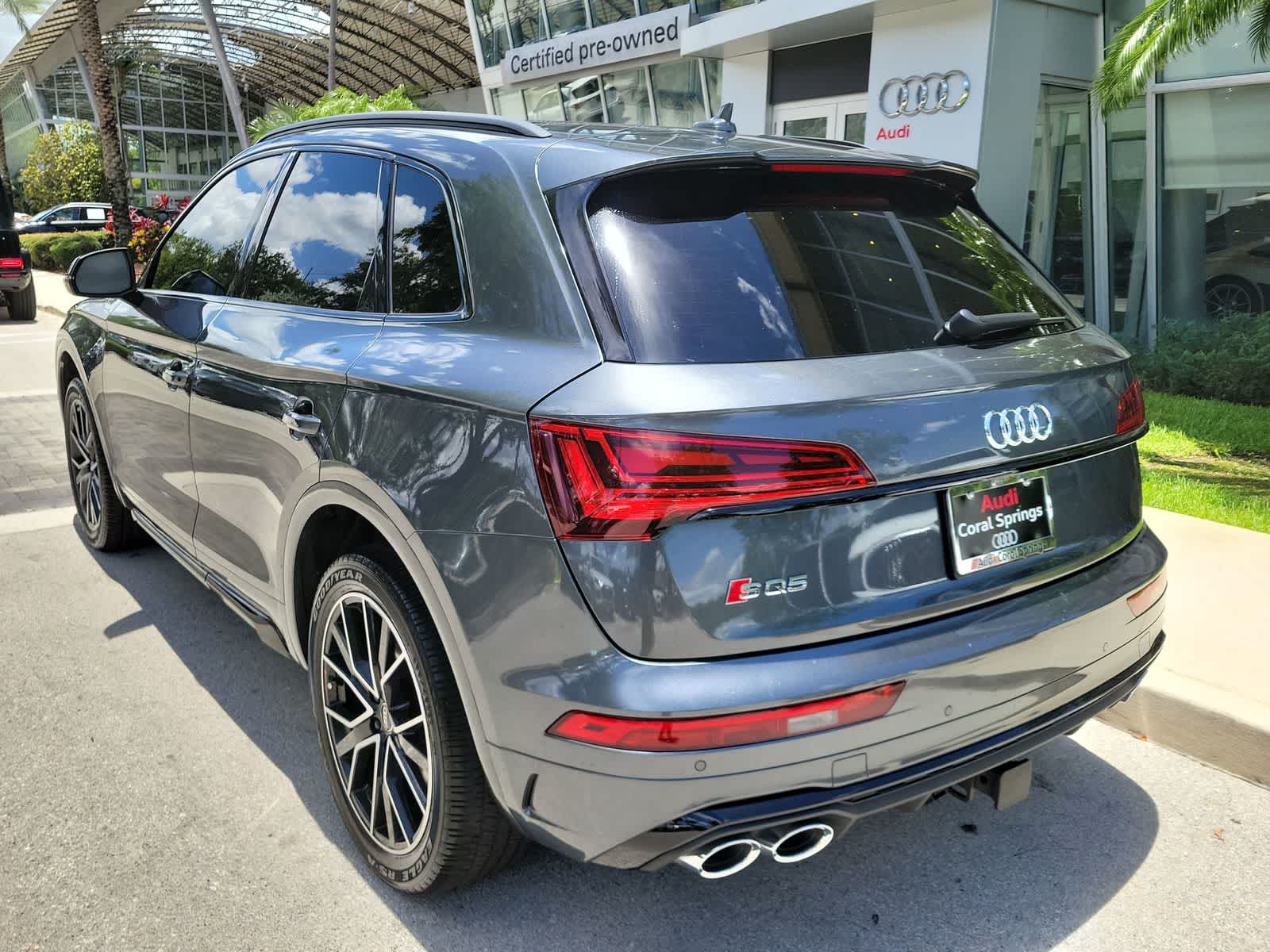 2023 Audi SQ5 Premium Plus