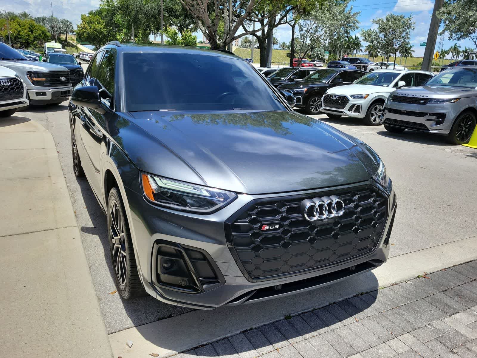 2023 Audi SQ5 Premium Plus