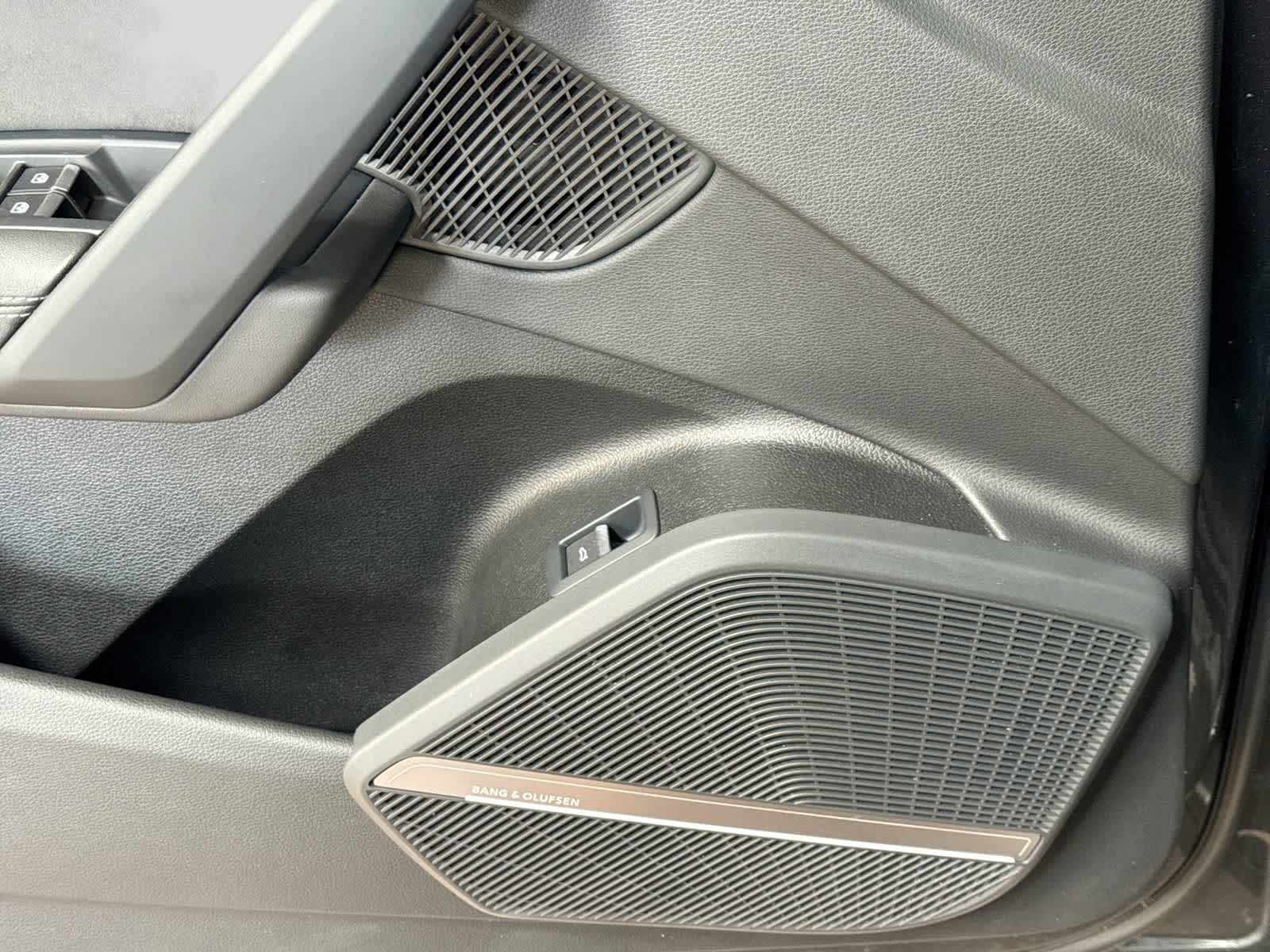 2023 Audi SQ5 Premium Plus