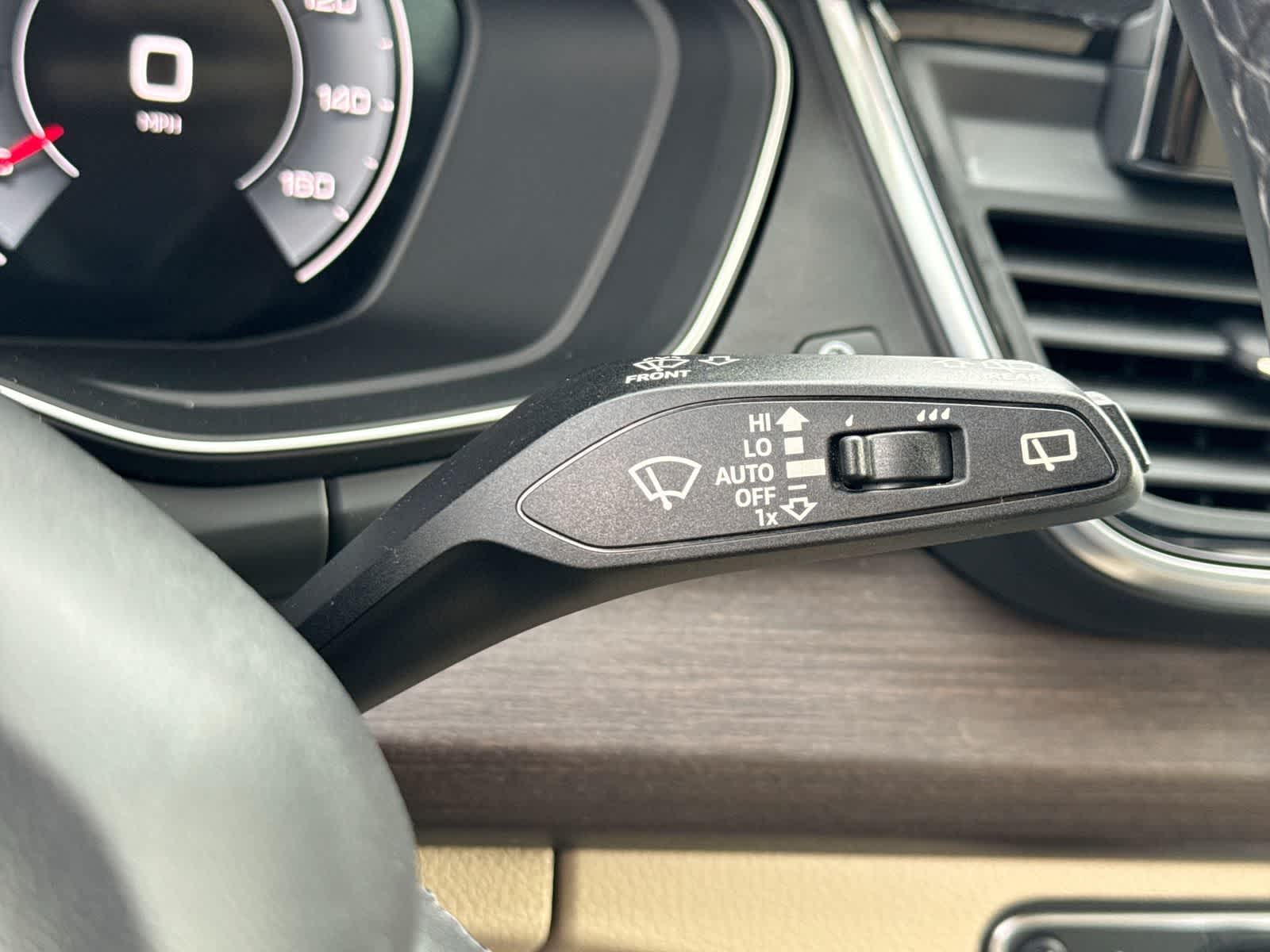 2023 Audi Q5 Premium Plus