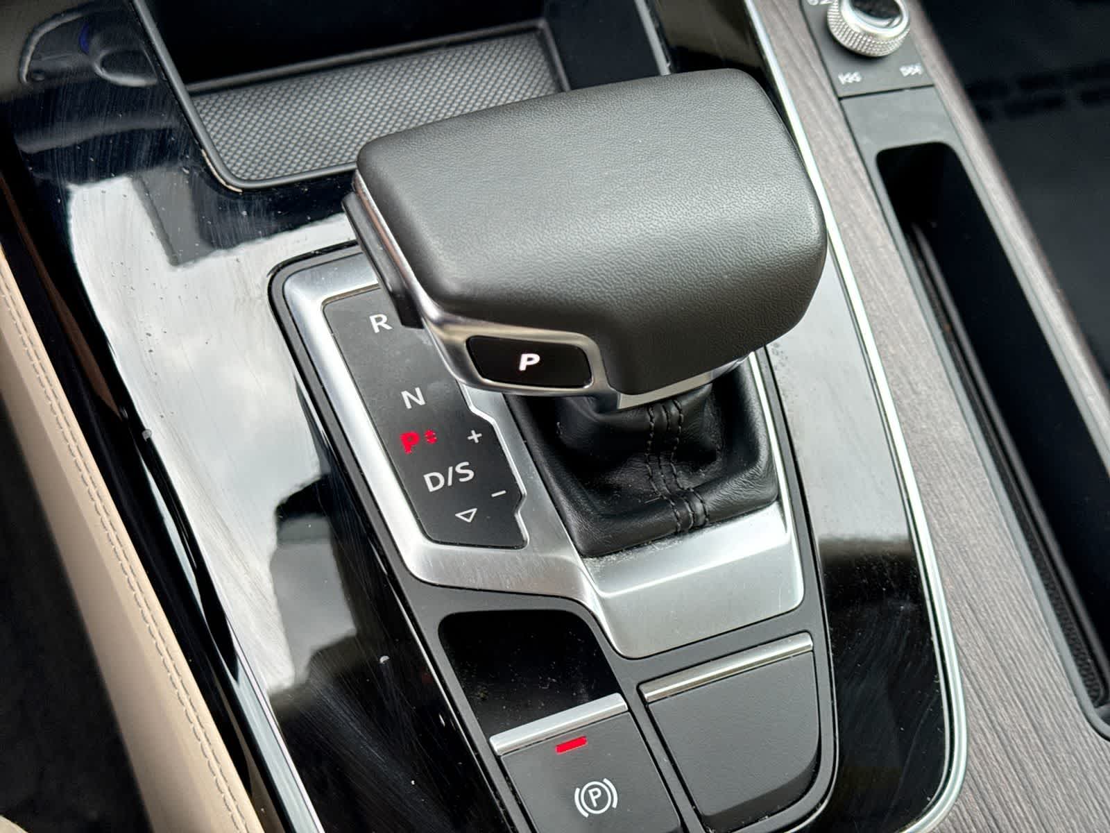 2023 Audi Q5 Premium Plus