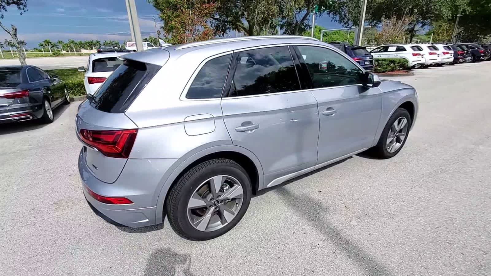 2023 Audi Q5 Premium Plus