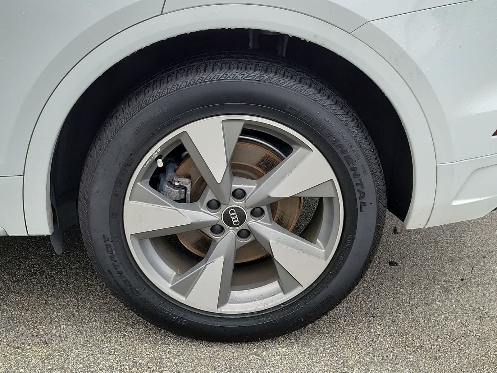 2022 Audi Q5 Premium Plus