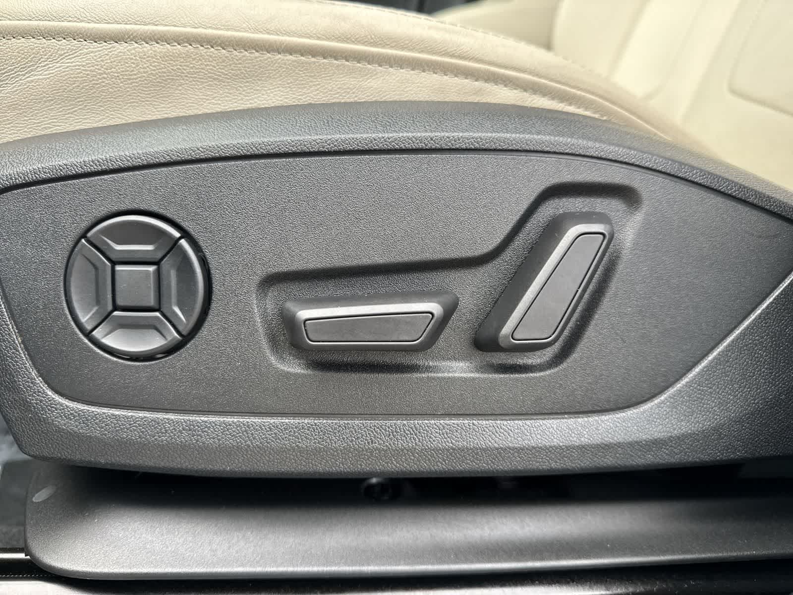 2020 Audi Q3 Premium Plus