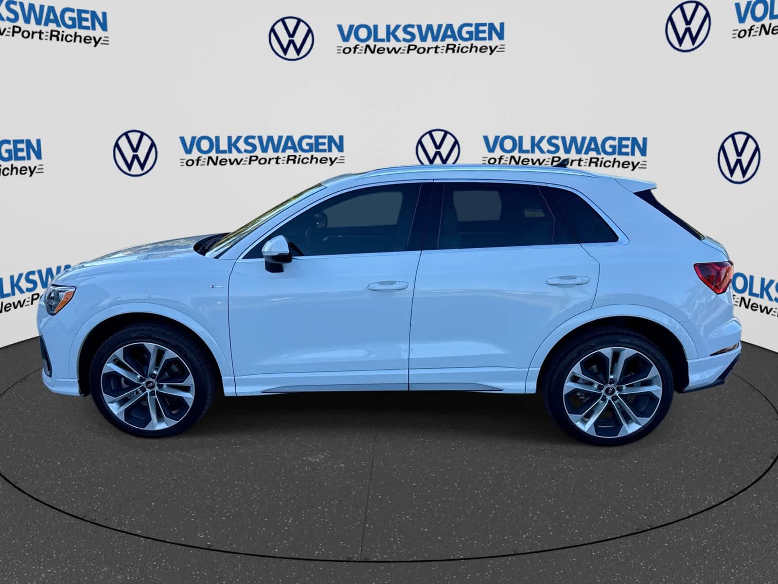 2021 Audi Q3 S line Premium
