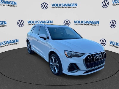 2021 Audi Q3 S line Premium