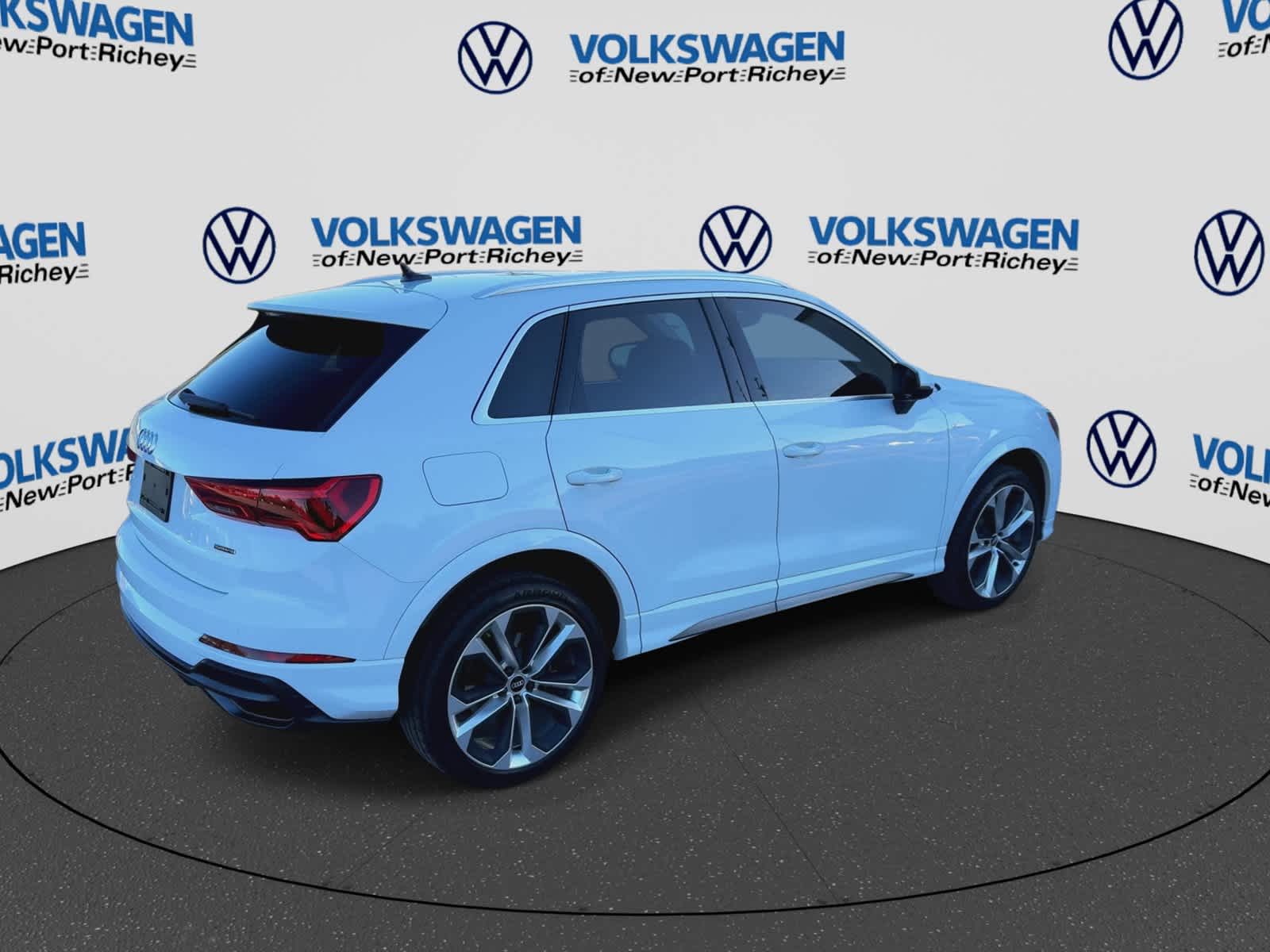 2021 Audi Q3 S line Premium