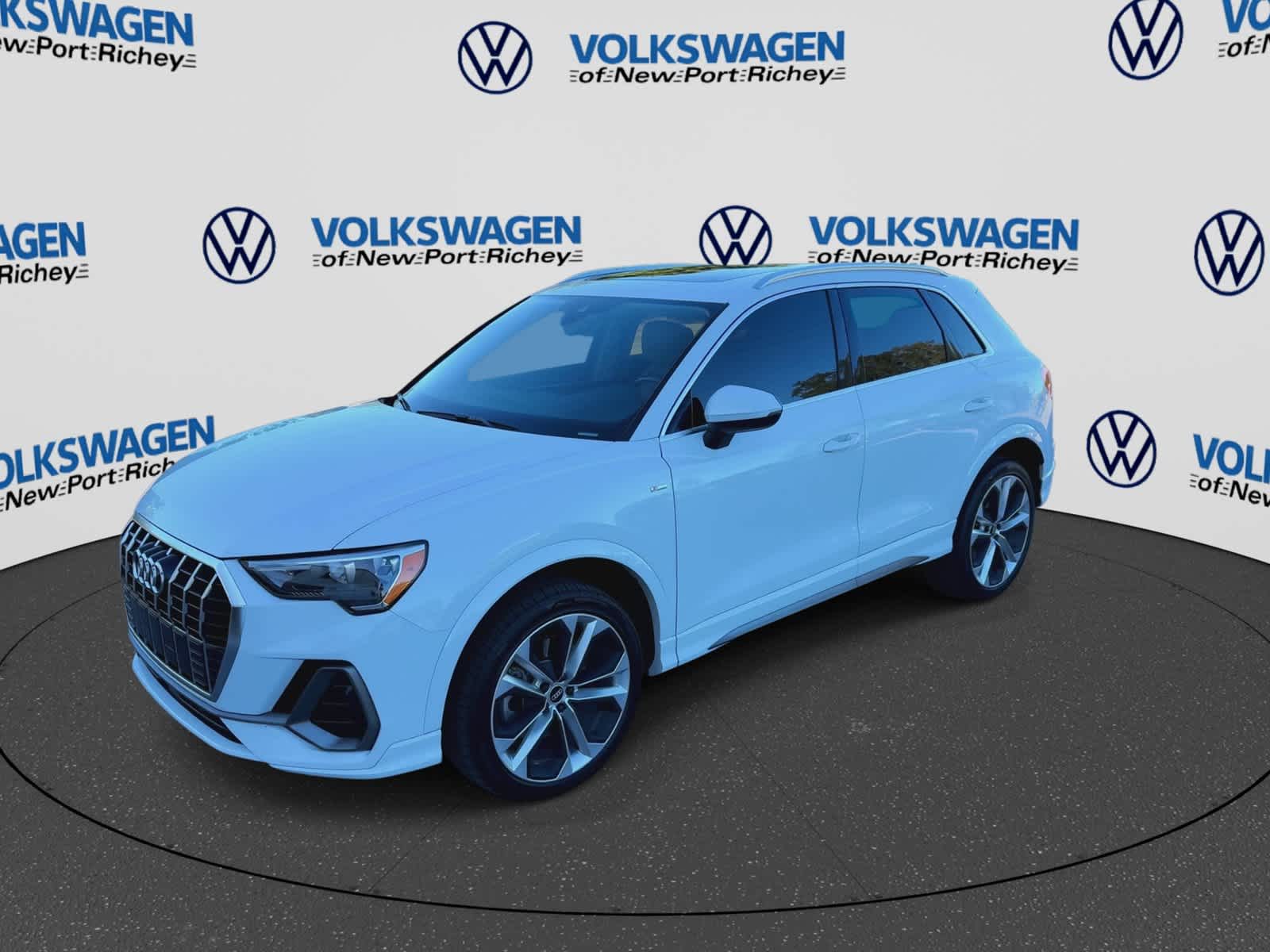 2021 Audi Q3 S line Premium