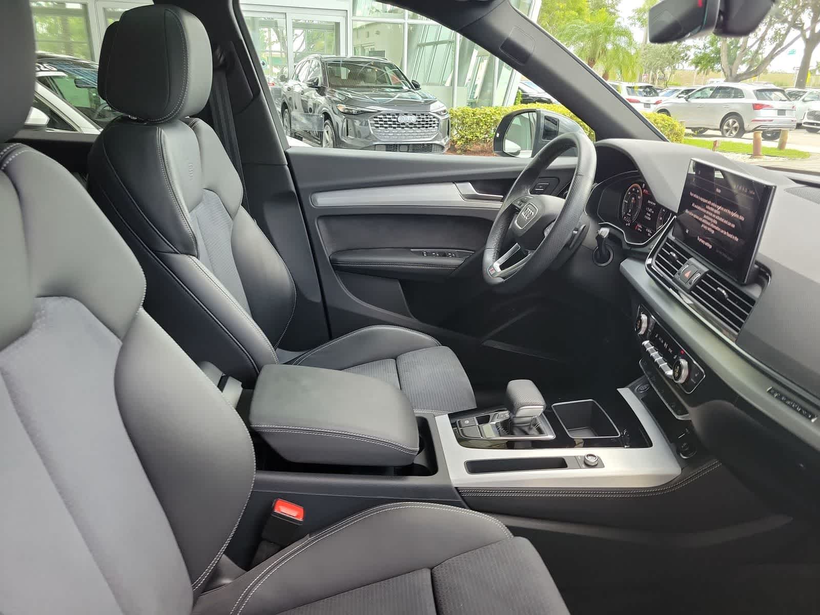 2024 Audi Q5 S line Premium Plus