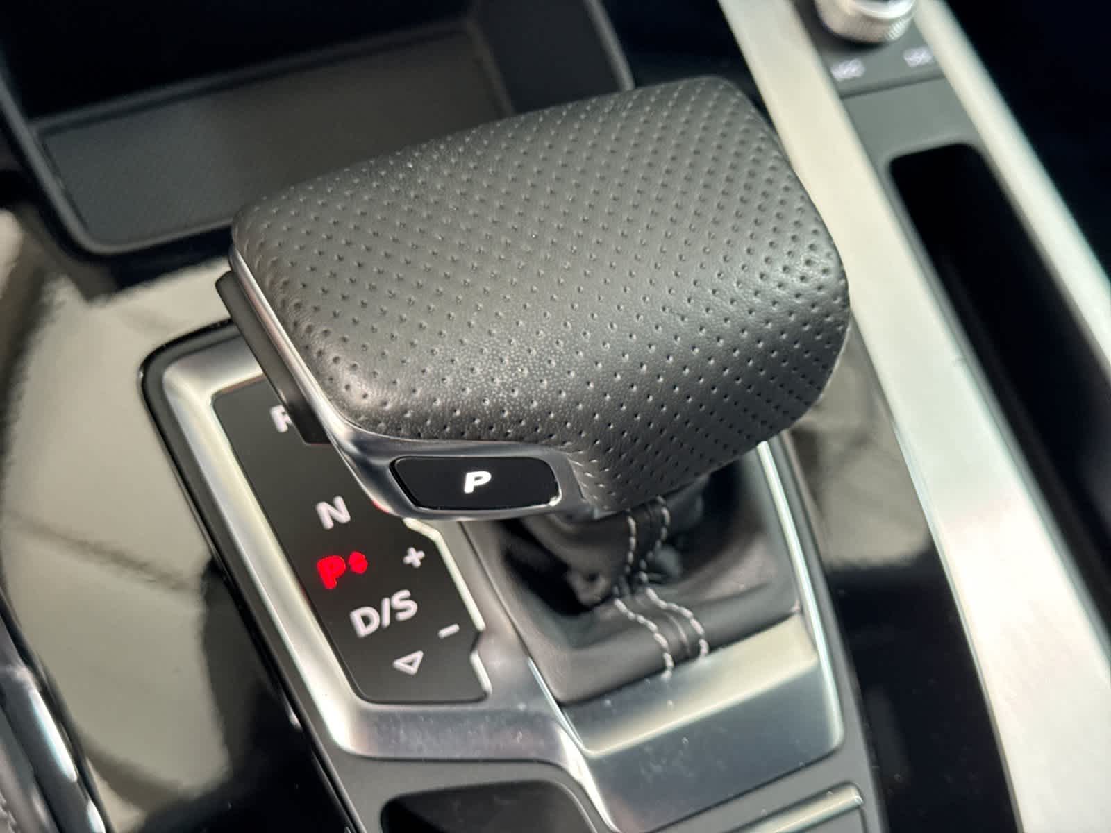 2024 Audi Q5 S line Premium Plus