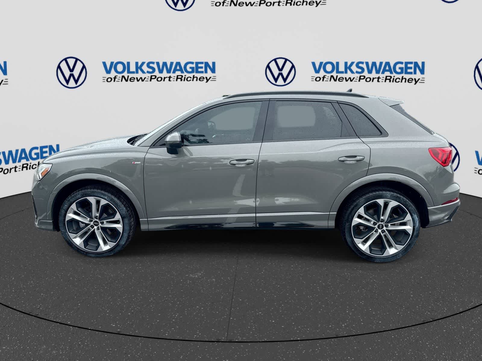 2022 Audi Q3 S line Premium Plus