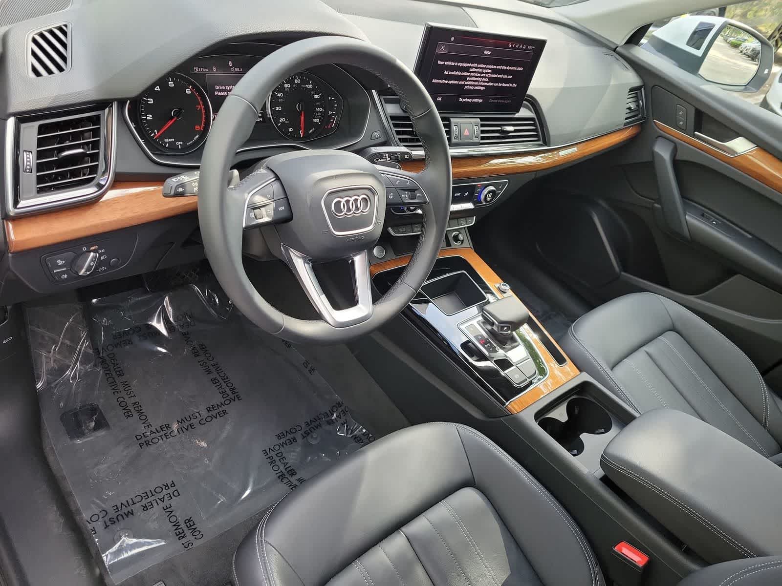2023 Audi Q5 S line Premium