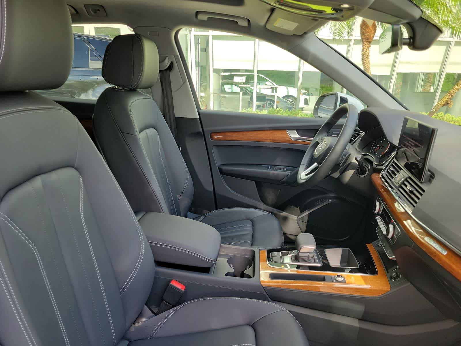 2023 Audi Q5 S line Premium