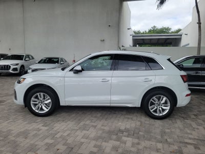 2022 Audi Q5 S line Premium