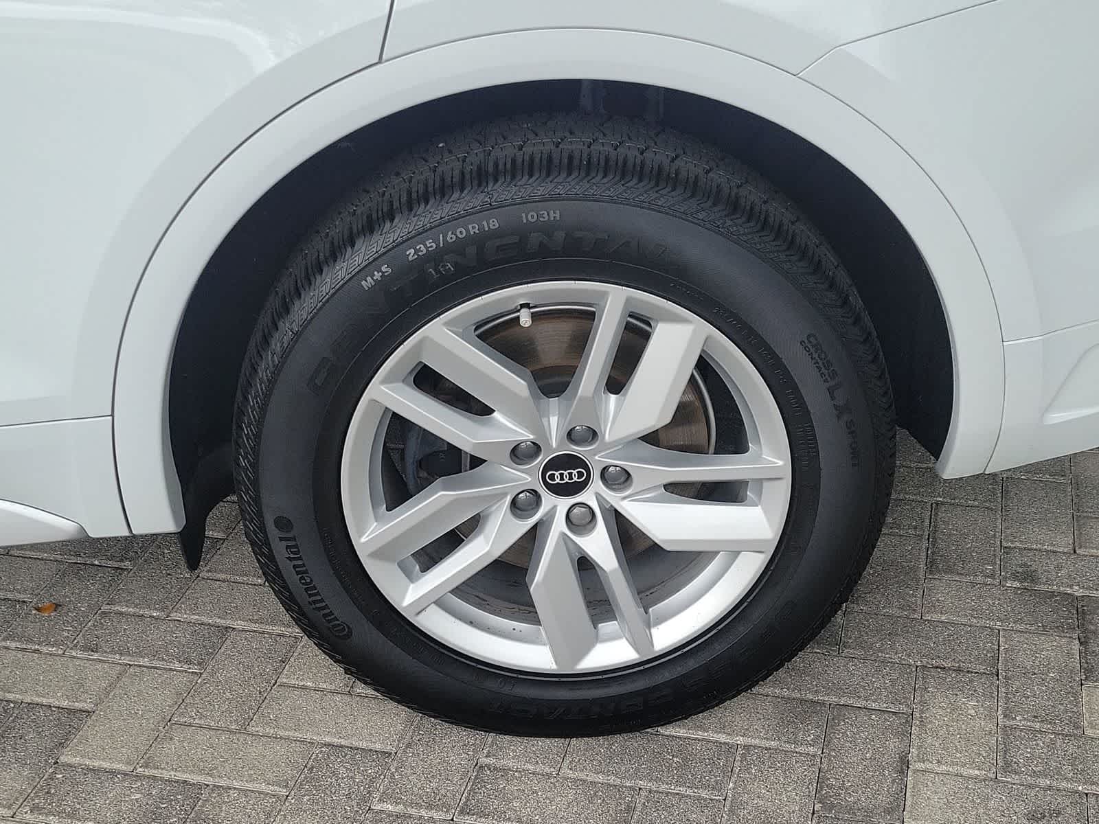 2022 Audi Q5 S line Premium