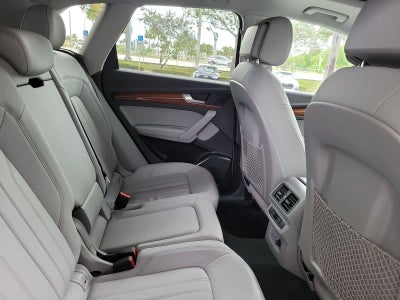 2022 Audi Q5 S line Premium
