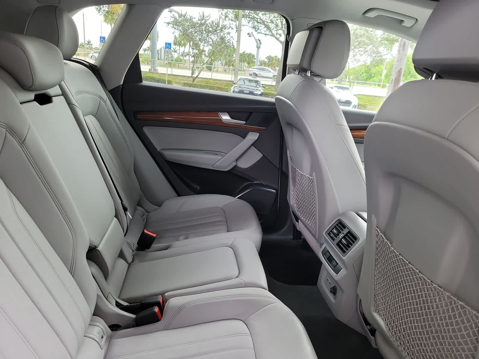 2022 Audi Q5 S line Premium