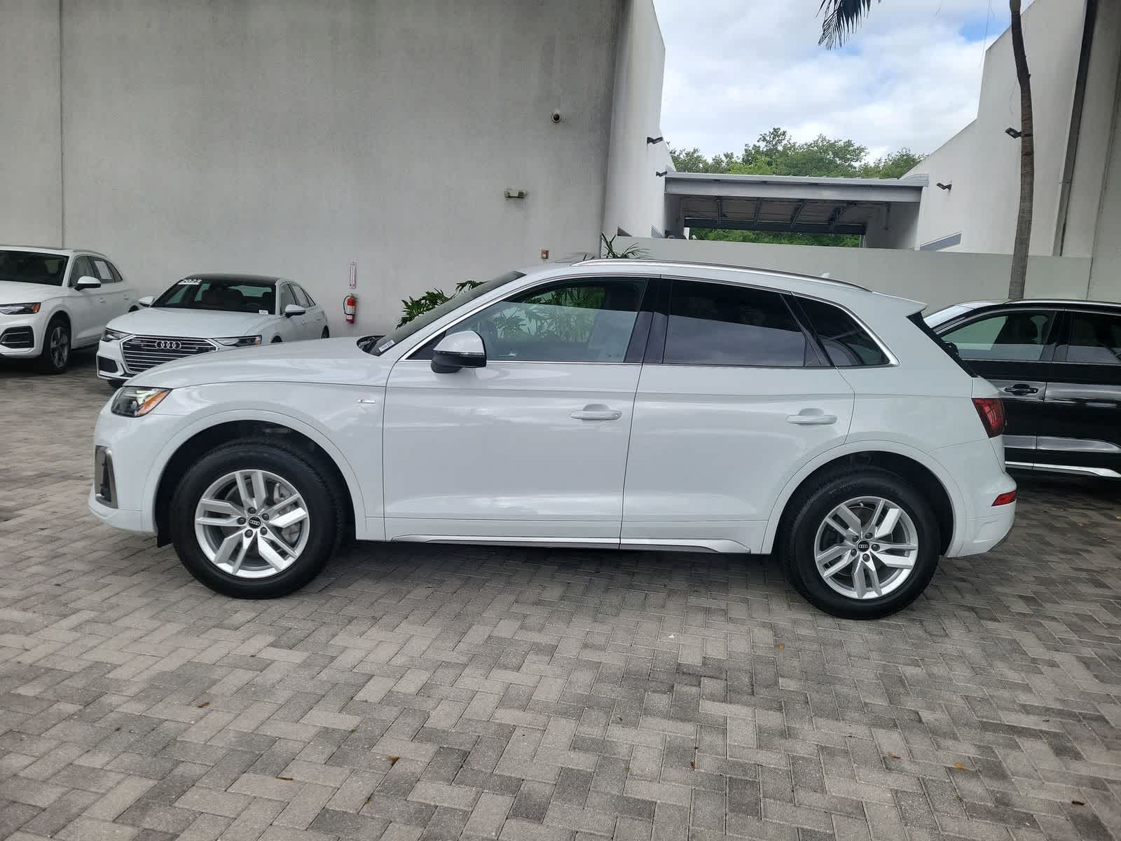 2022 Audi Q5 S line Premium