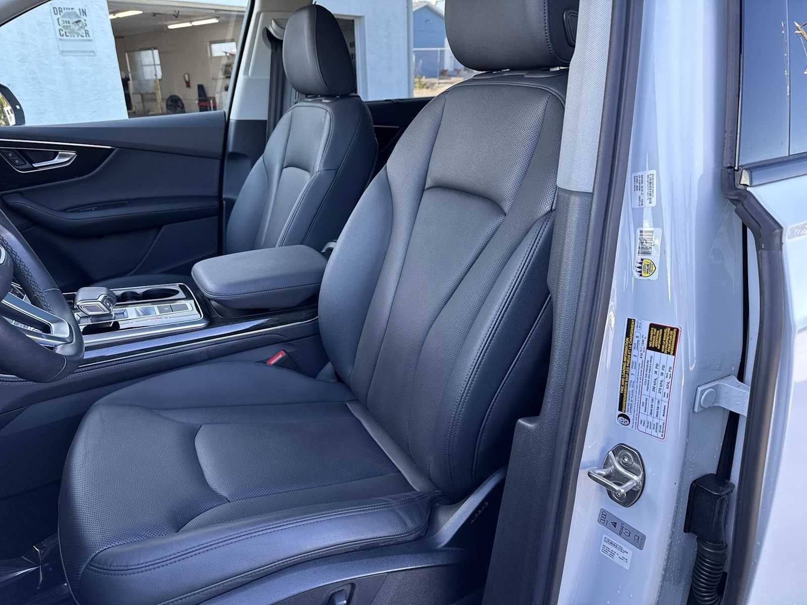 2023 Audi Q7 Premium Plus