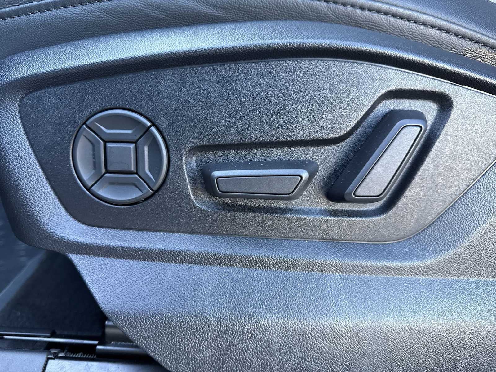 2023 Audi Q7 Premium Plus