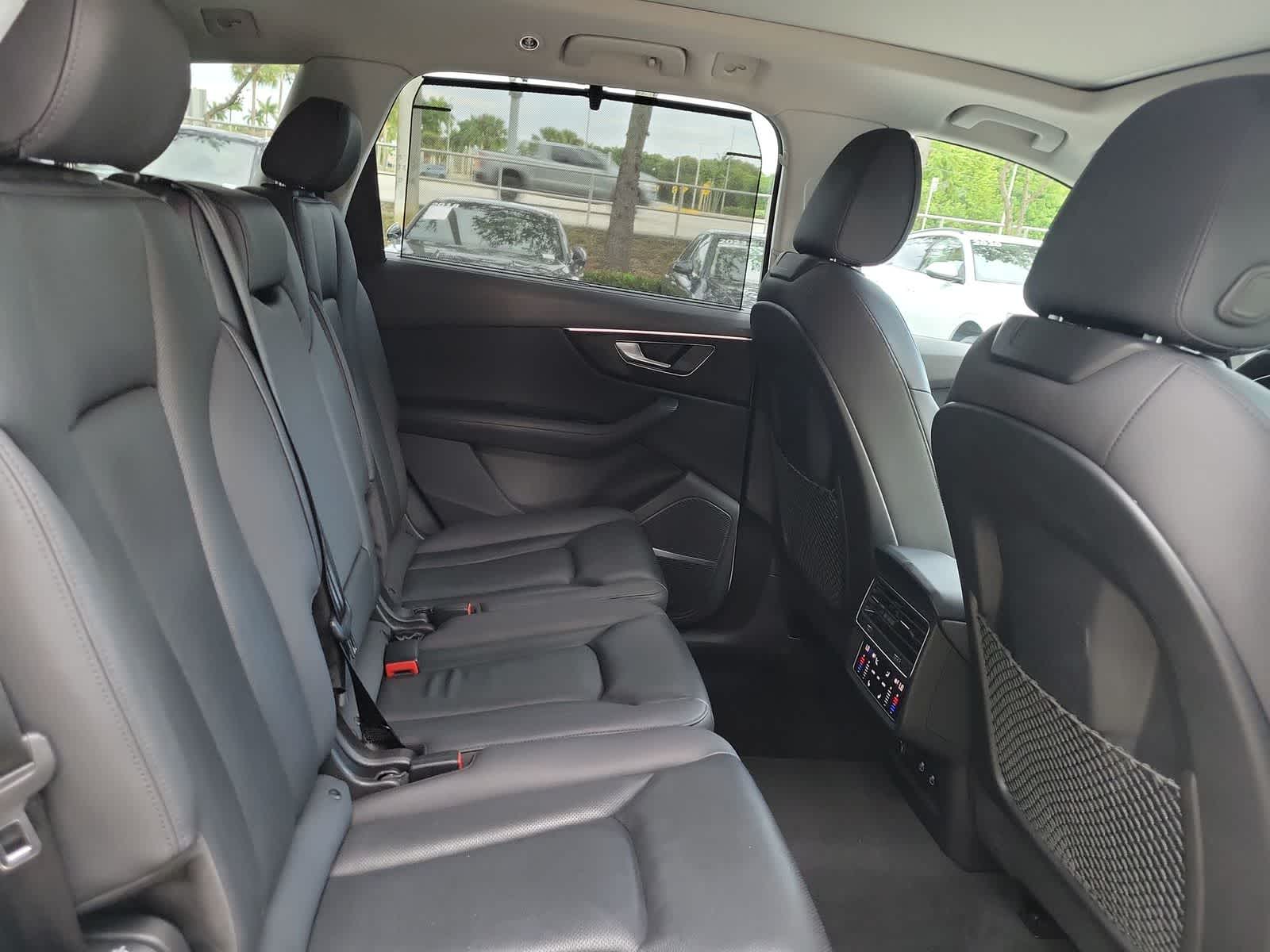 2023 Audi Q7 Premium Plus