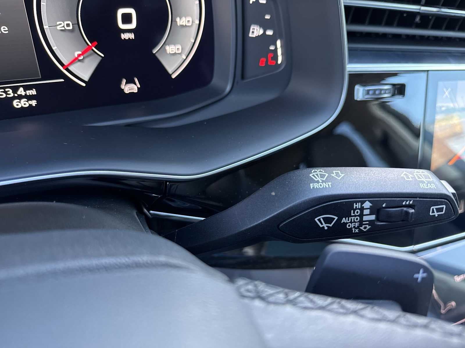 2023 Audi Q7 Premium Plus
