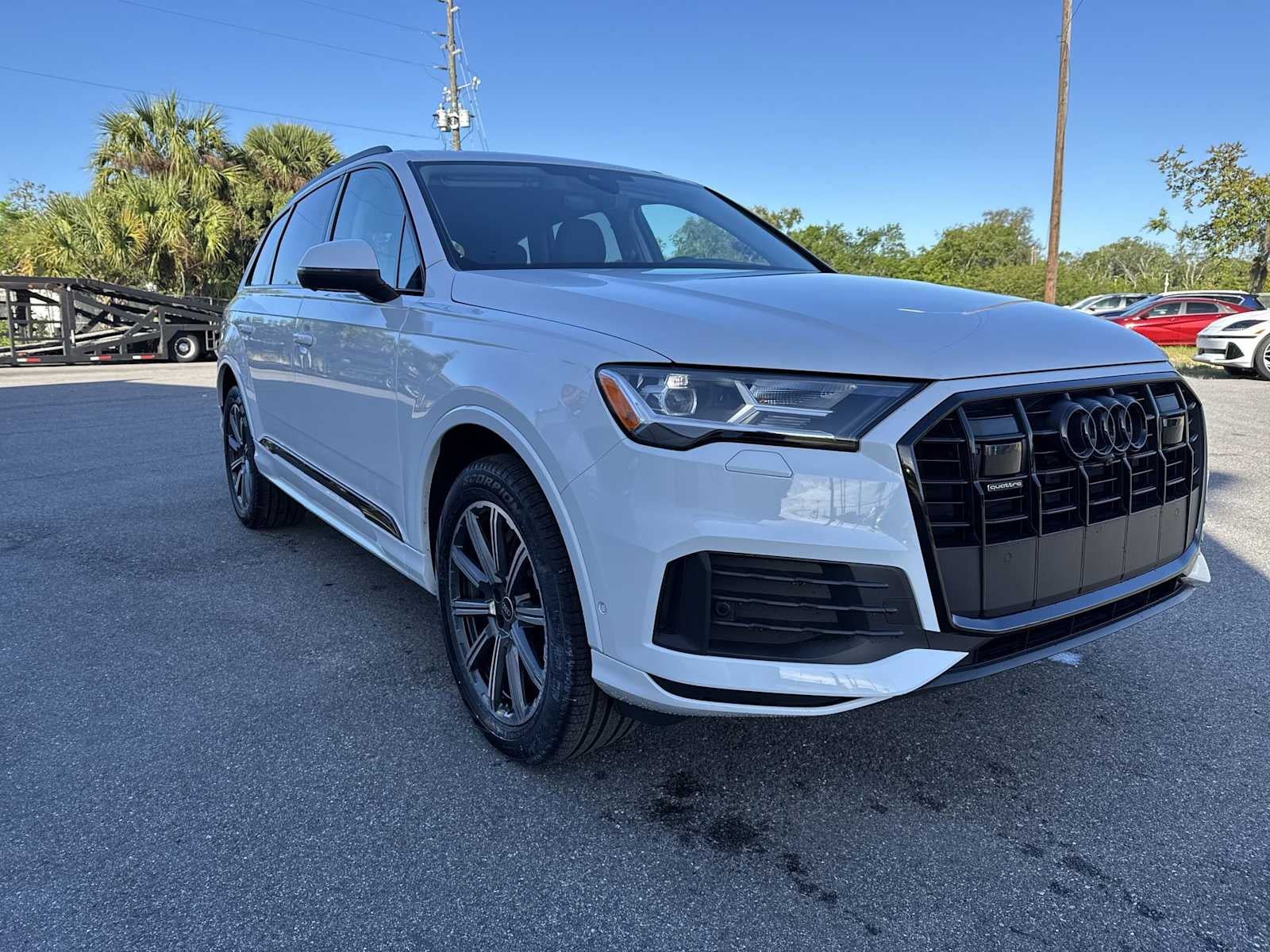 2023 Audi Q7 Premium Plus