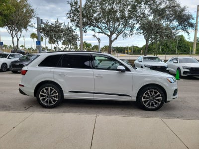 2023 Audi Q7 Premium Plus