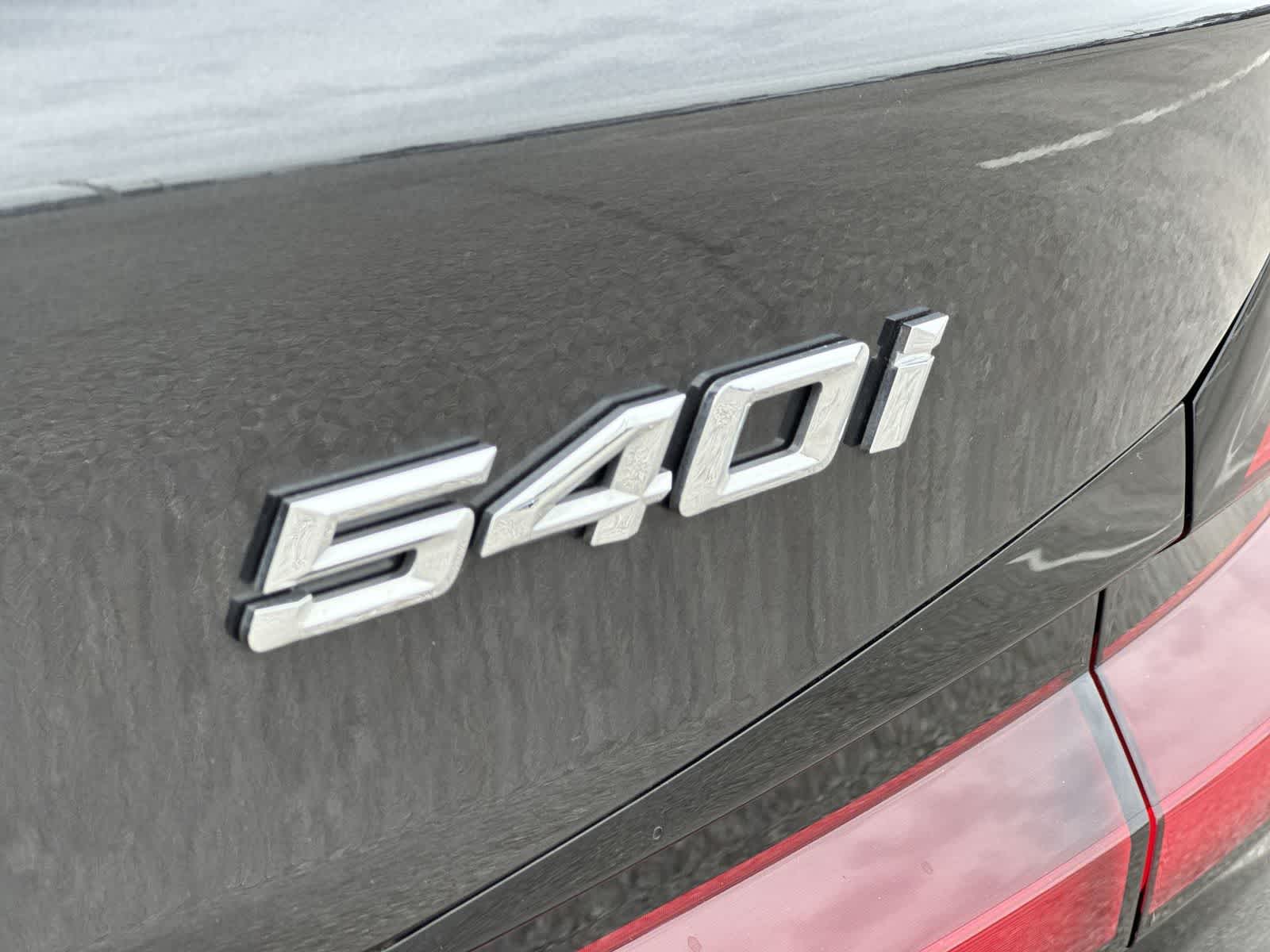 2023 BMW 540i 540i