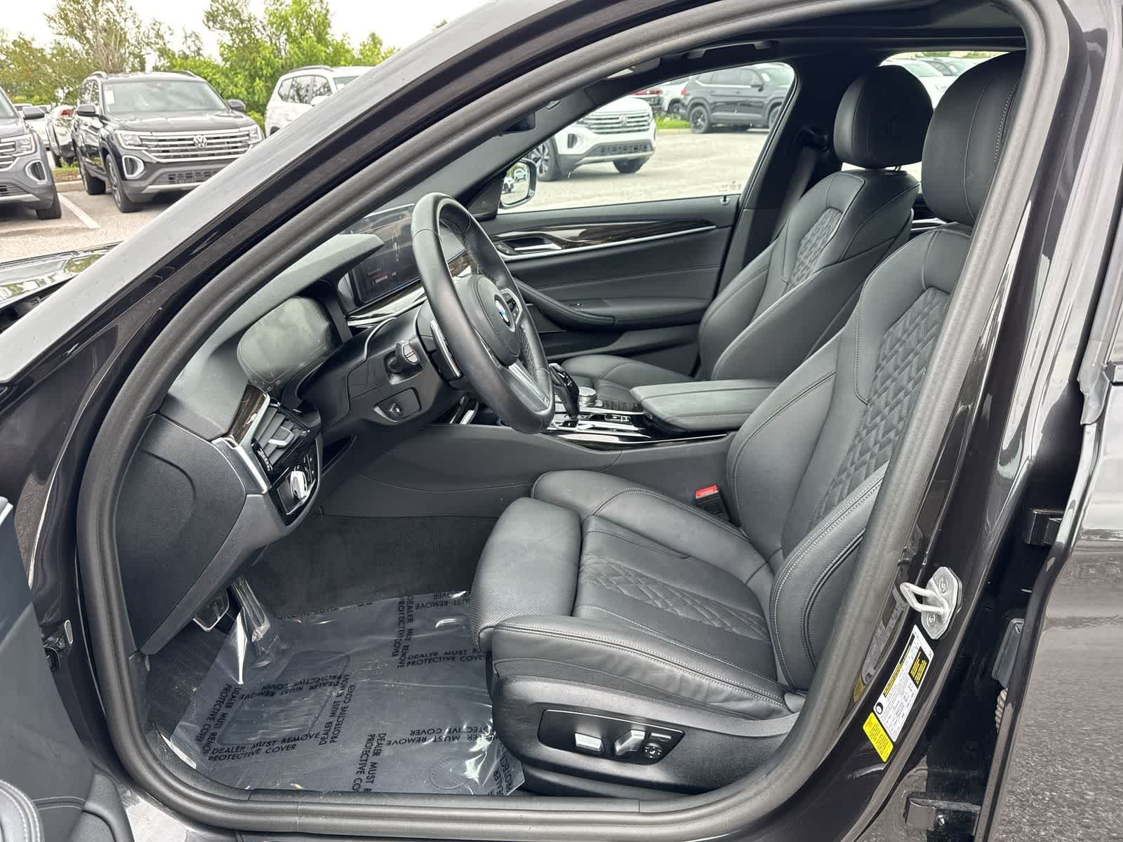 2023 BMW 540i 540i