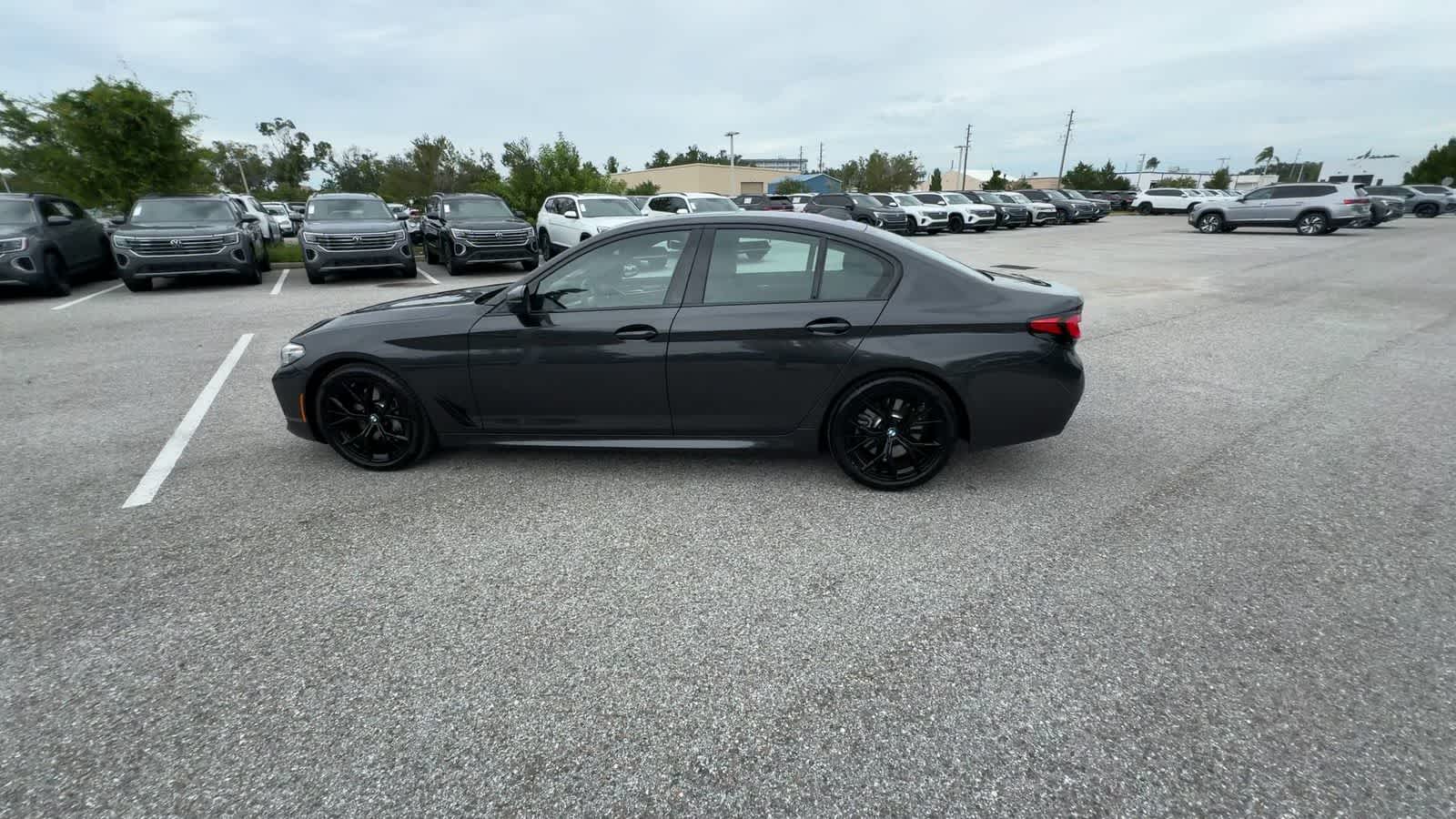 2023 BMW 540i 540i
