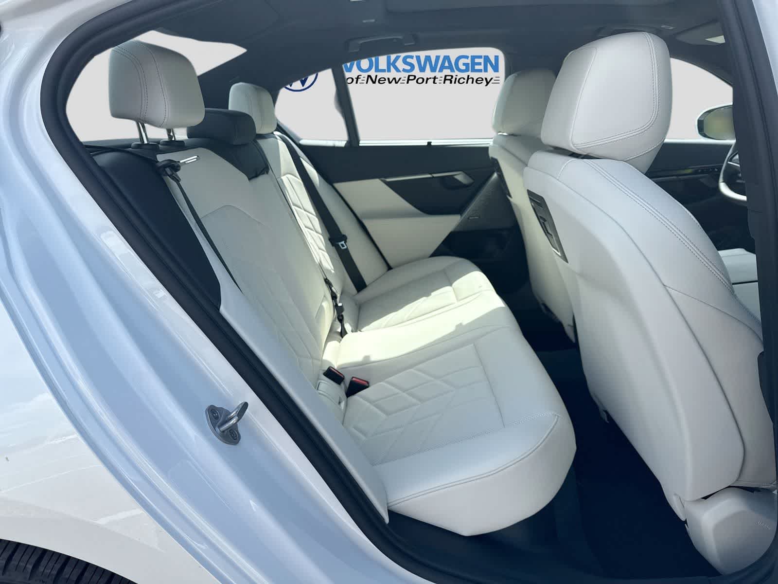 2026 BMW 540i xDrive 540i xDrive