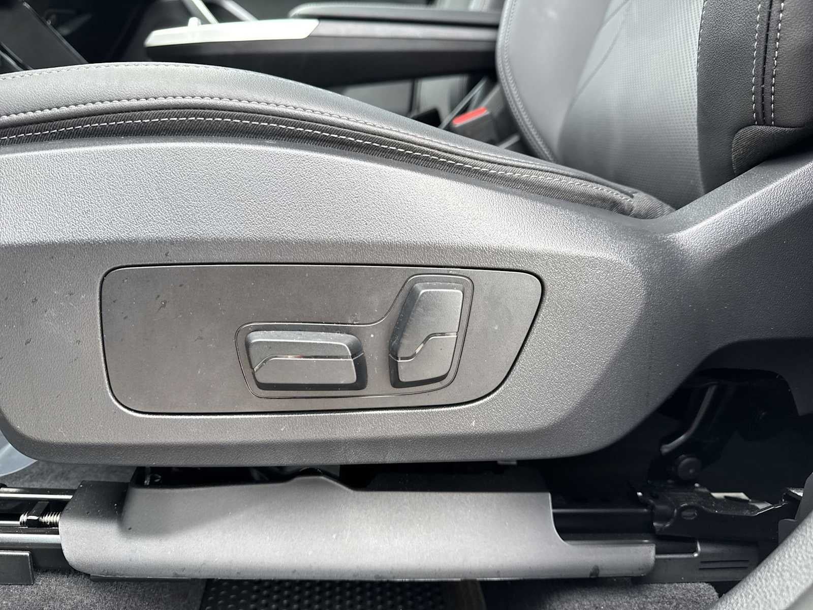 2025 BMW X1 xDrive28i xDrive28i