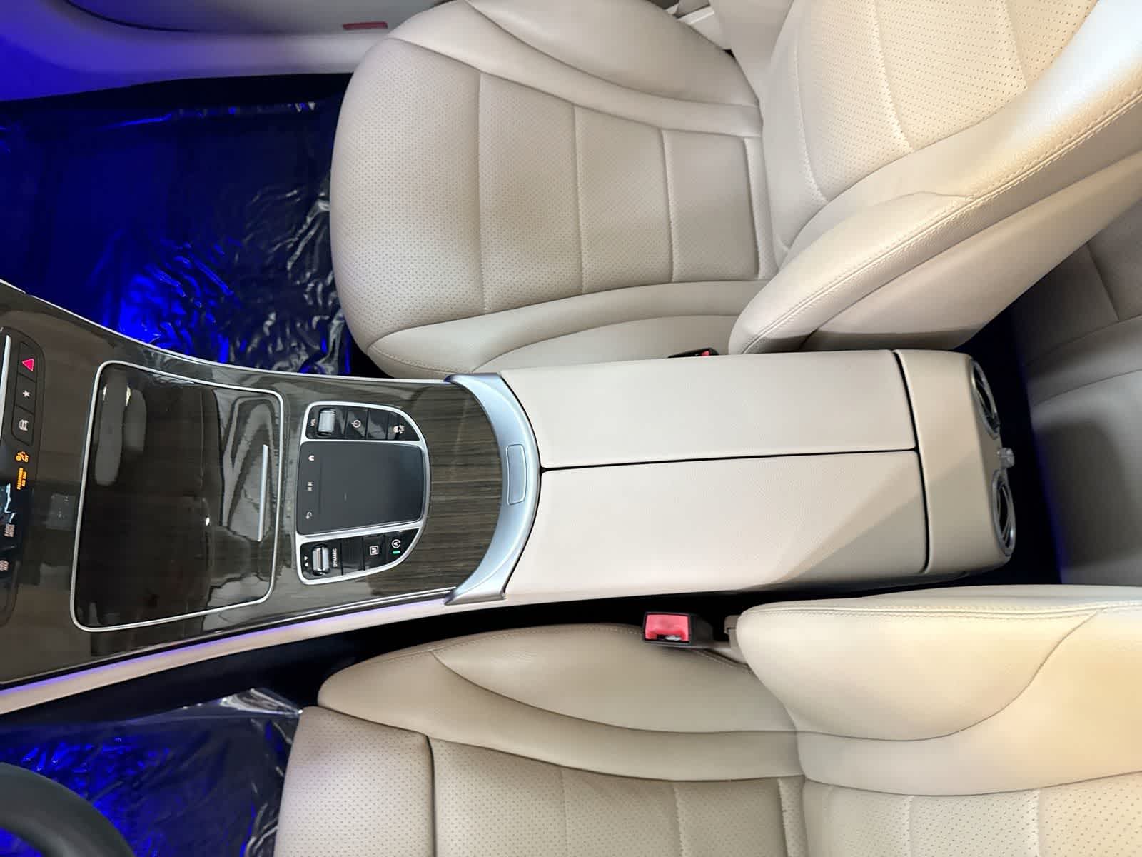 2020 Mercedes-Benz GLC 300 GLC 300