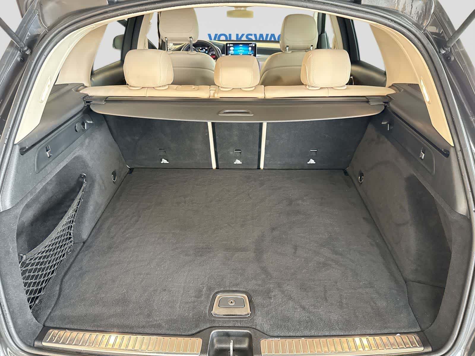 2020 Mercedes-Benz GLC 300 GLC 300