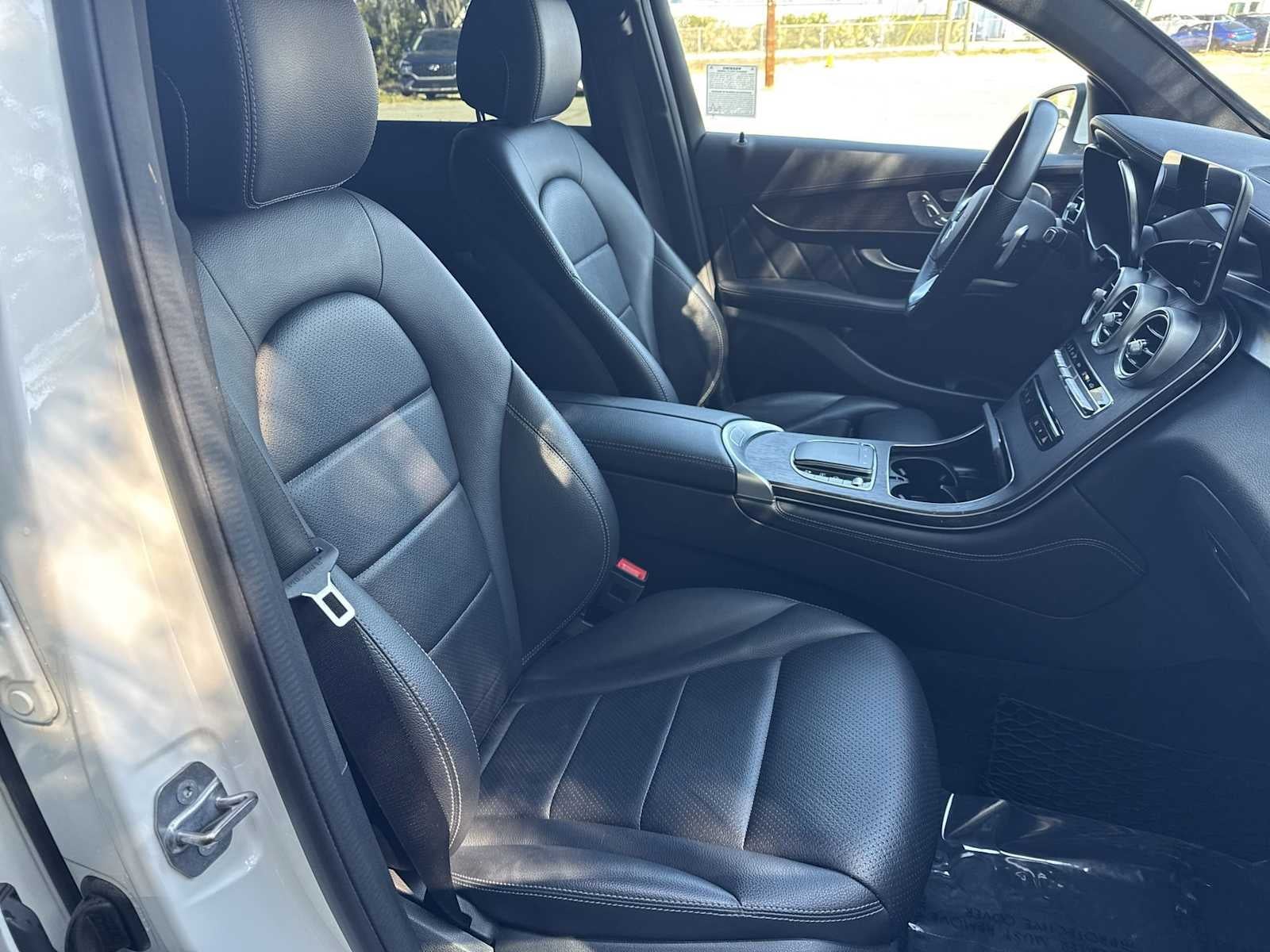 2020 Mercedes-Benz GLC GLC 300