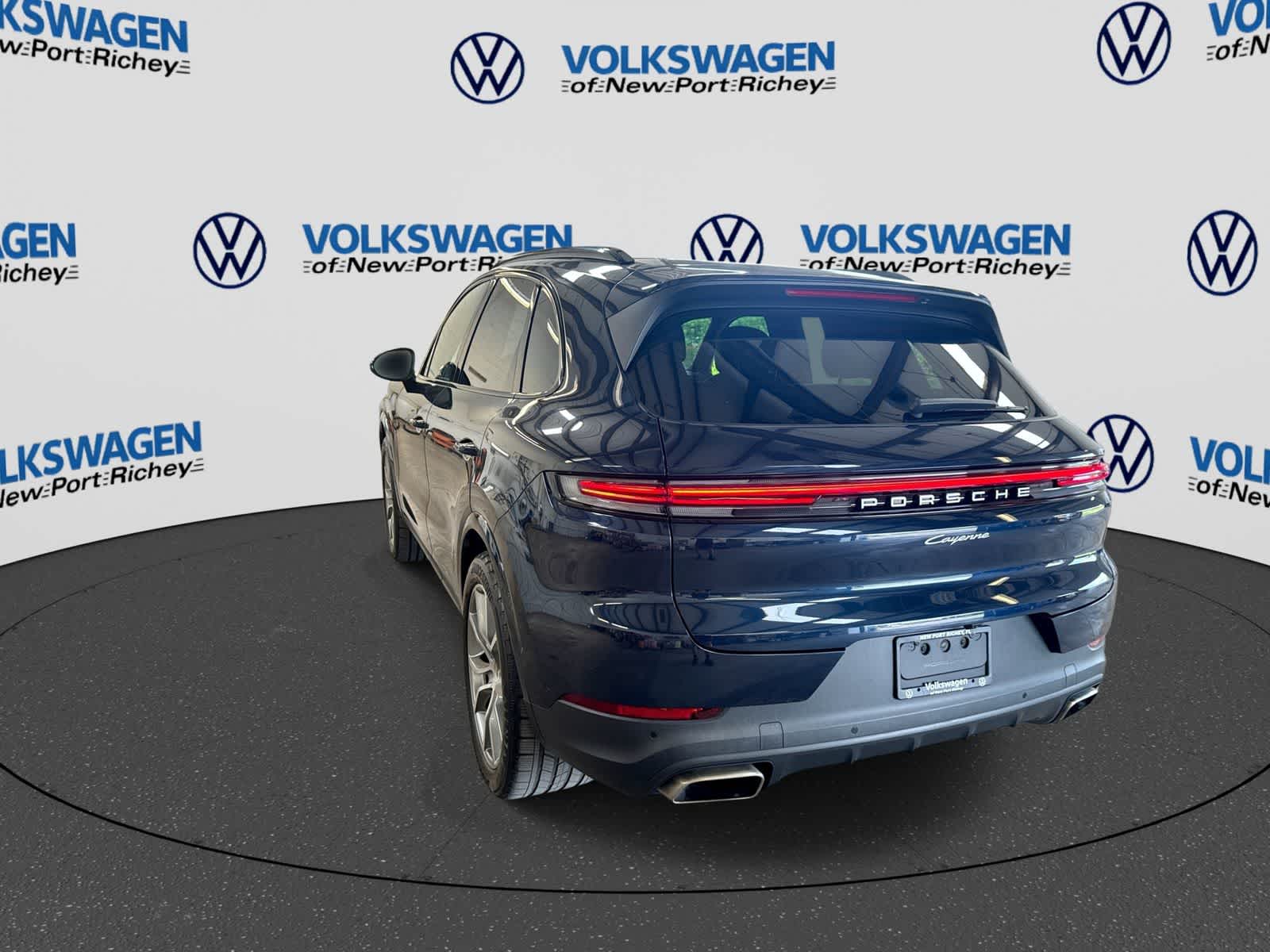2024 Porsche Cayenne AWD