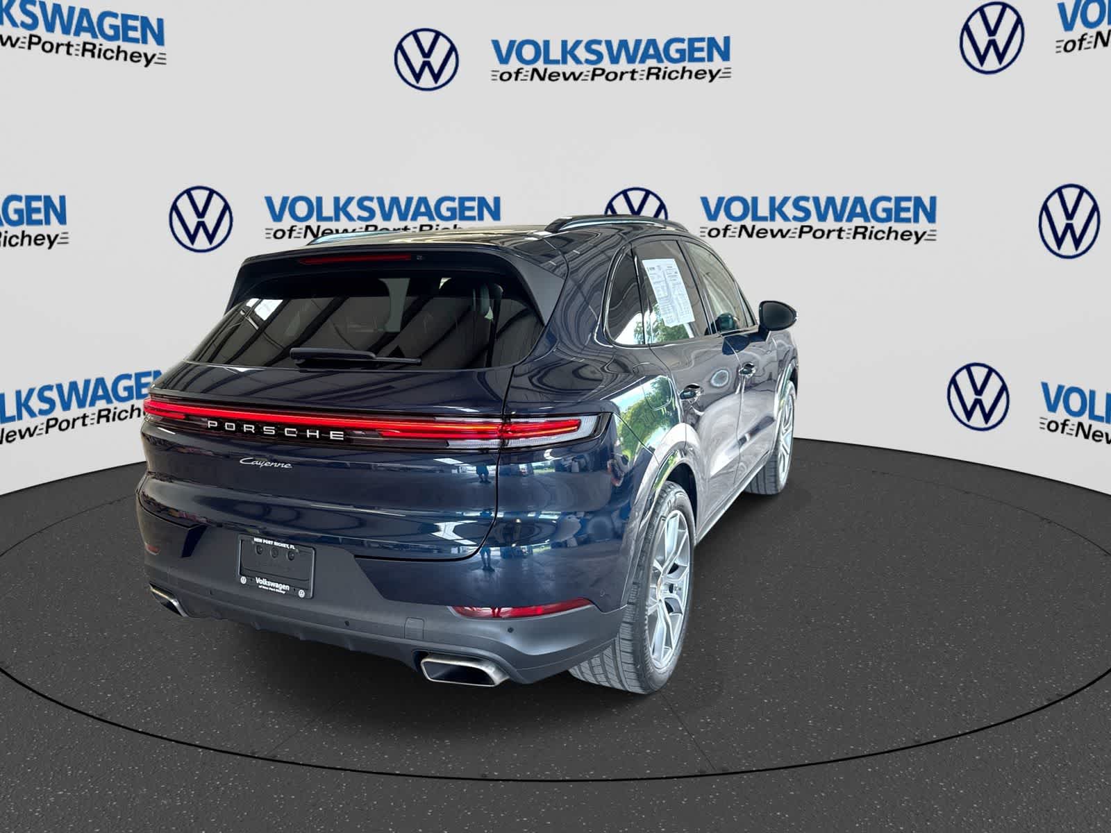 2024 Porsche Cayenne AWD