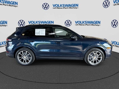 2024 Porsche Cayenne AWD