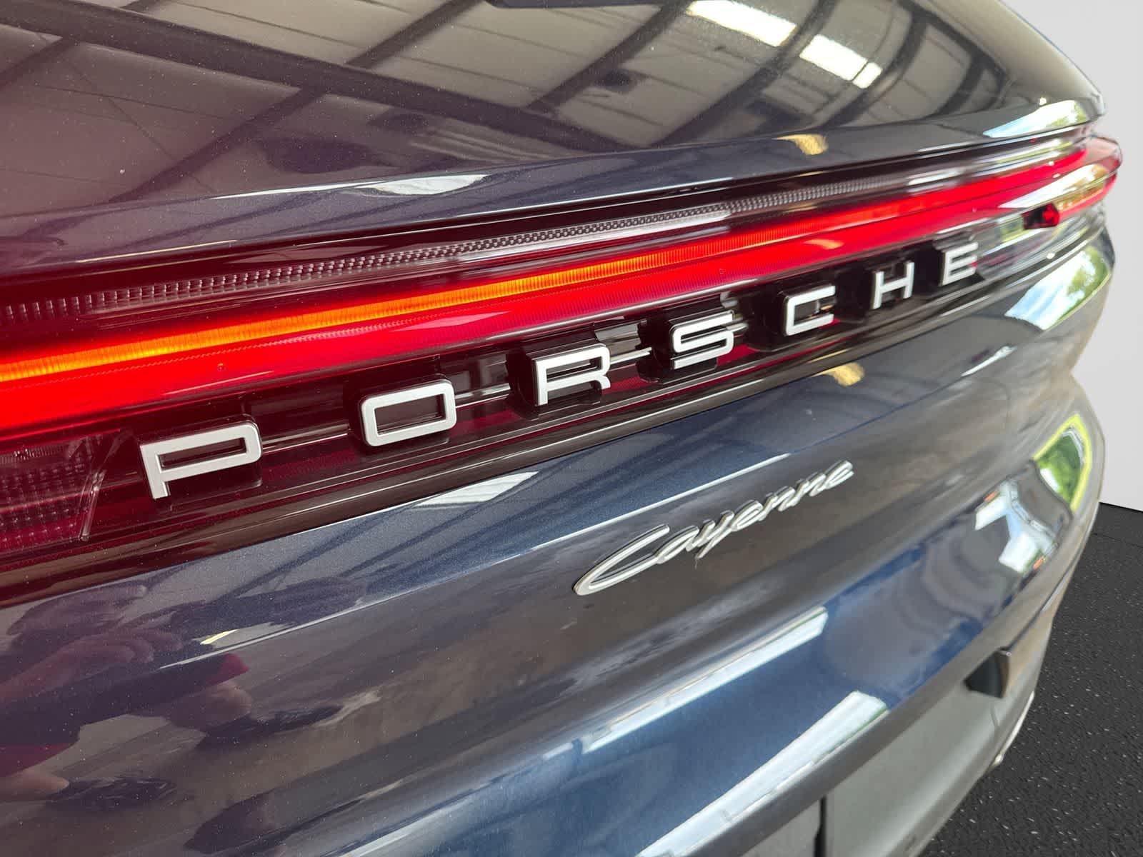 2024 Porsche Cayenne AWD