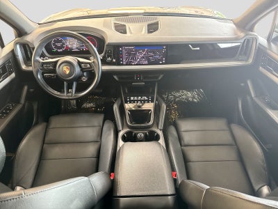 2024 Porsche Cayenne AWD